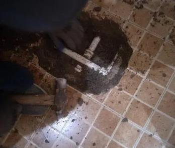 天长卫生间漏水维修公司为您分享下卫生间渗水如何处理及注意事项